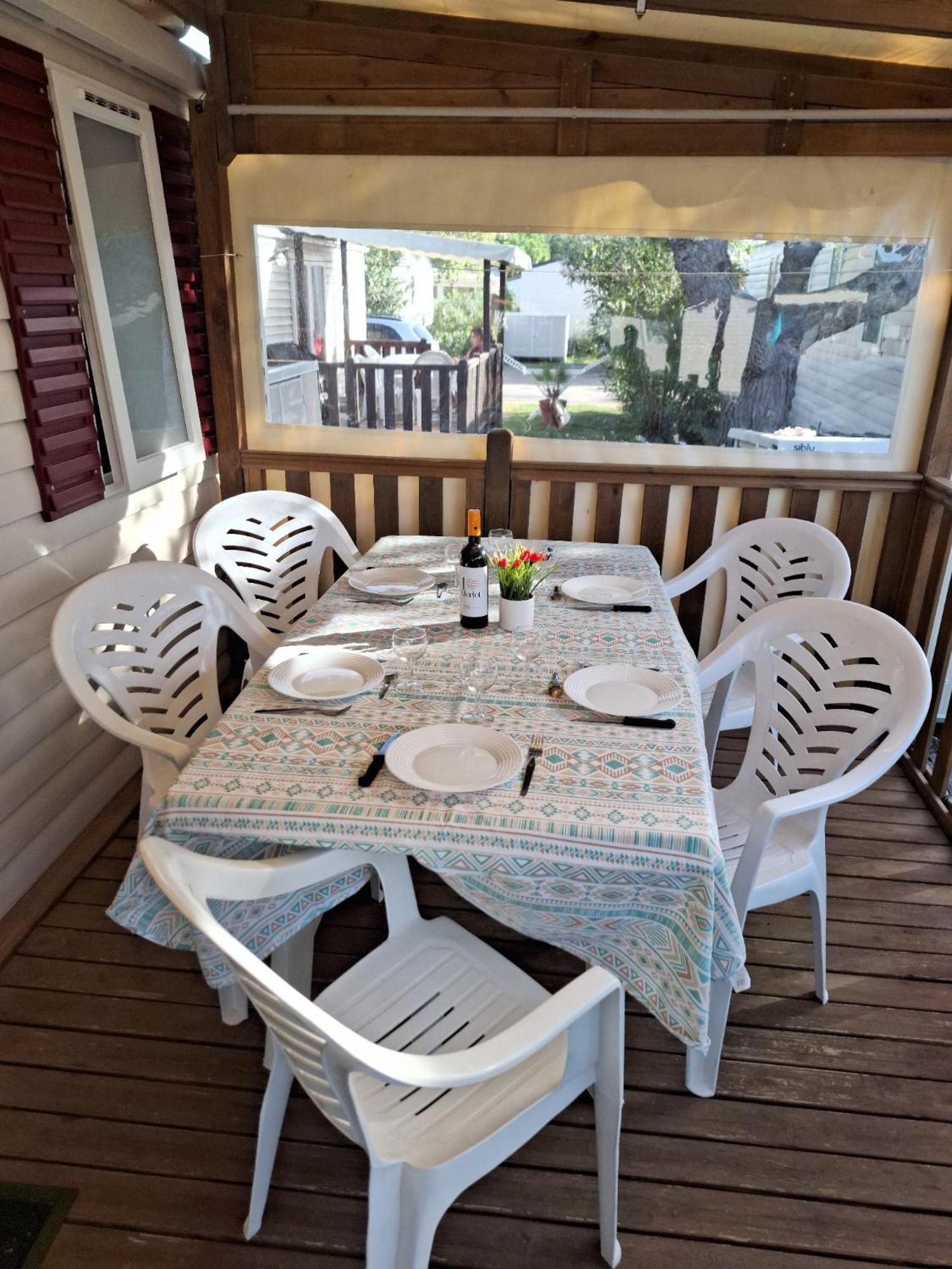 Mobile Home Chic Canet-en-Roussillon Exterior photo